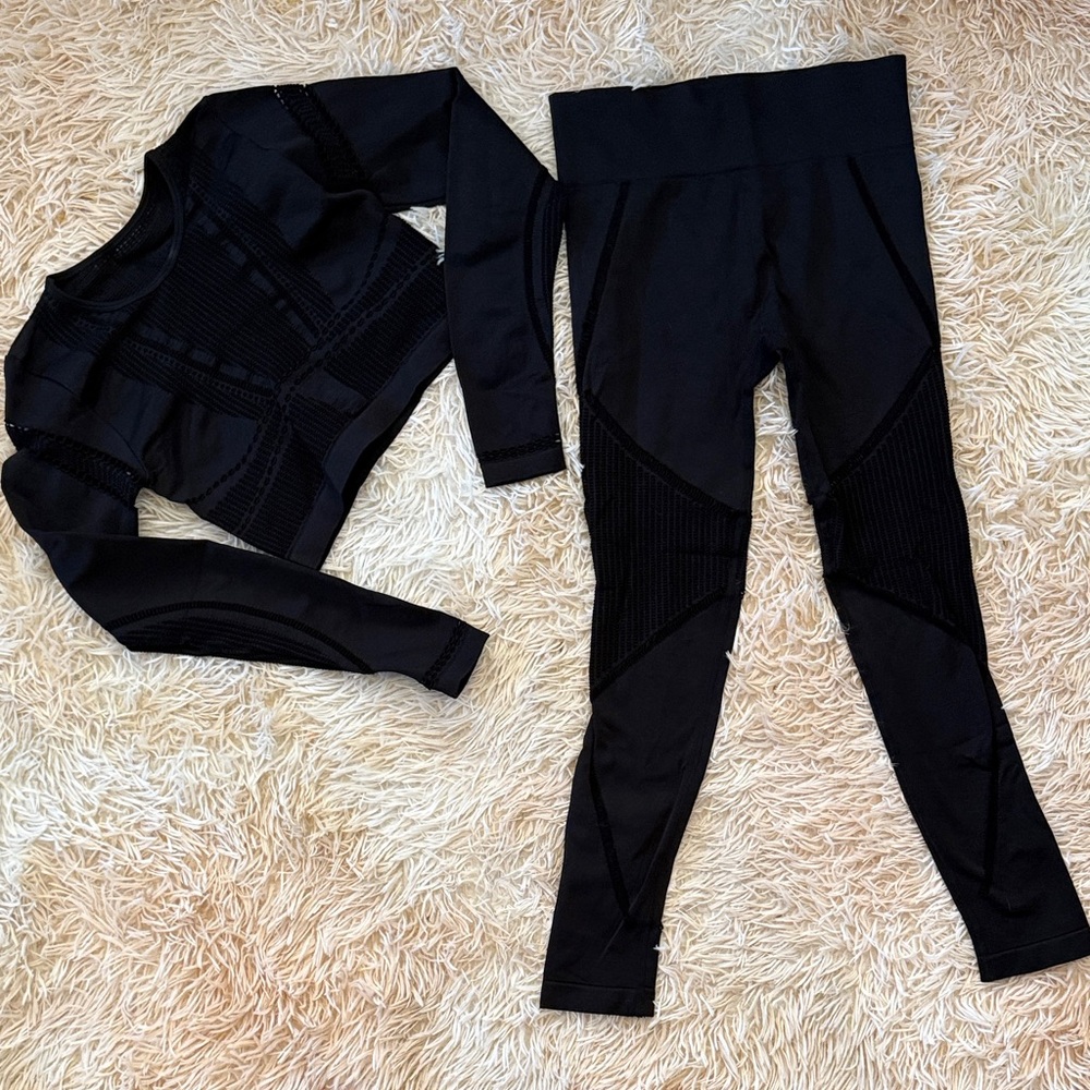 Fashion Nova “Nova Sport” Black Women's Activewear Set - M/L